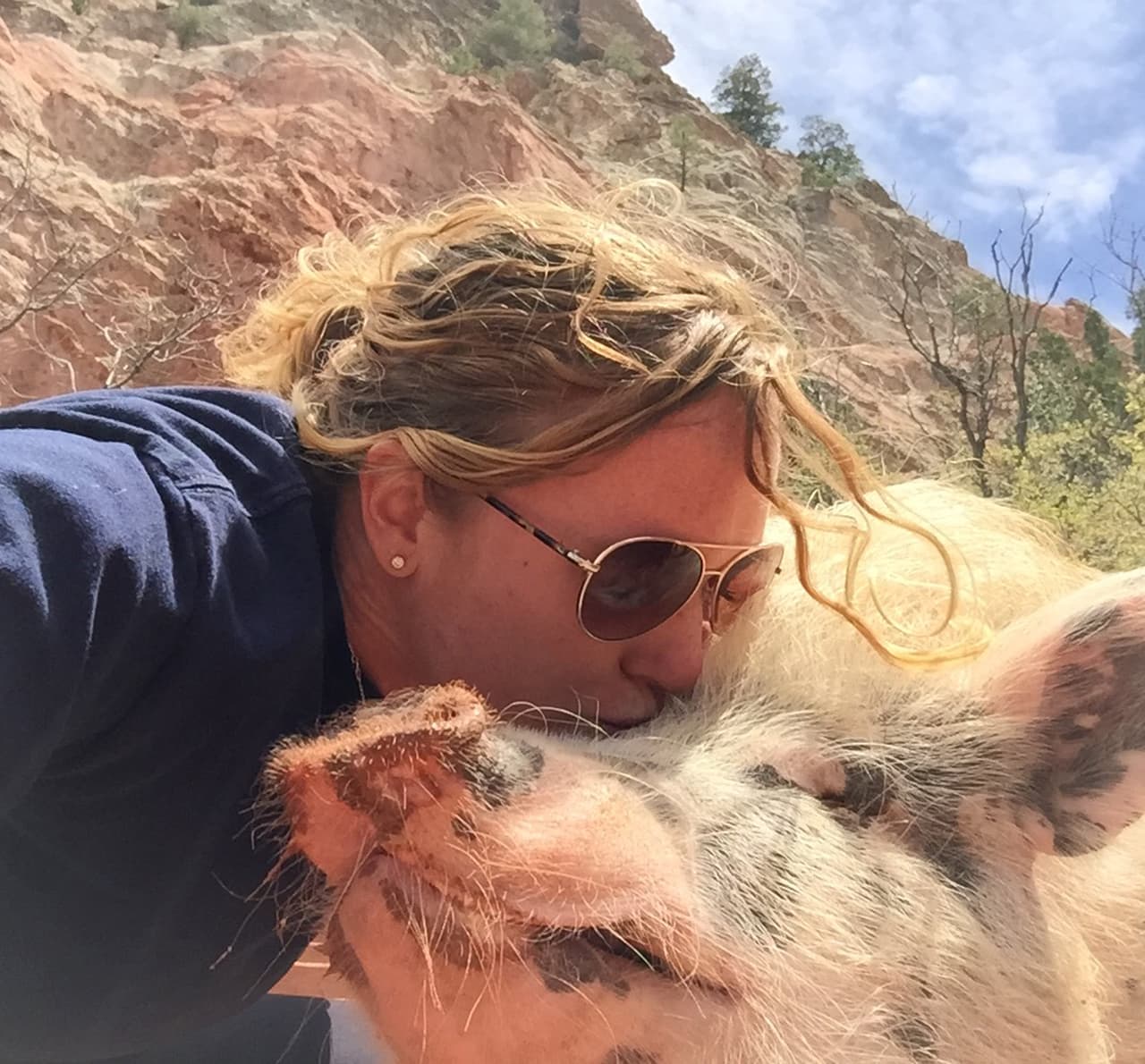 Después fueron 4 mil dólares los gastados para comprar la casa móvil donde decidieron vivir.