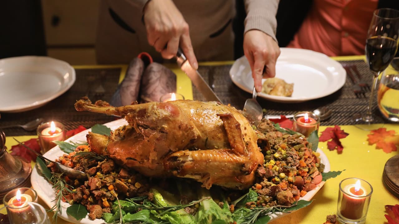 Brote de salmonela vinculado a pavos deja al menos 164 enfermos a días de la cena de Acción de Gracias