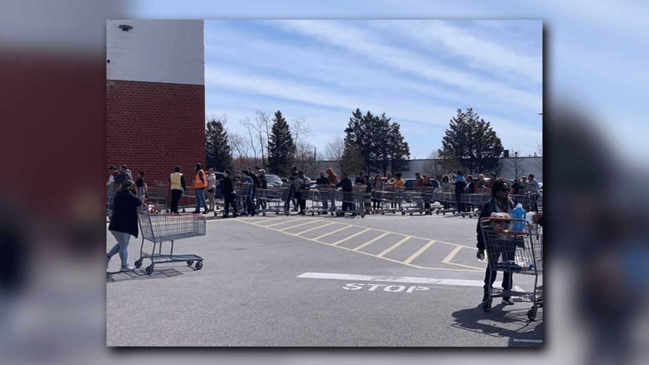 El impacto que ha generado la propagación del coronavirus en el estado, compradores abarrotaron los supermercados en varios condados del estado. Anaqueles de algunos productos lucen vacios en