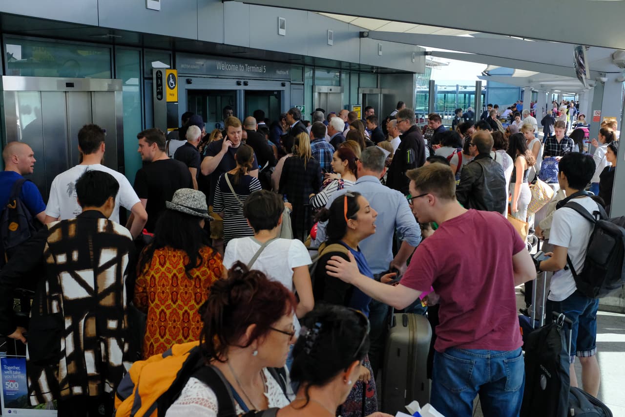 British Airways cancela todos sus vuelos desde Londres por un fallo informático 