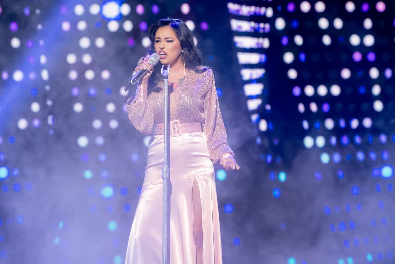 Directamente de Veracruz llegó Aby Espinosa con una potente voz.