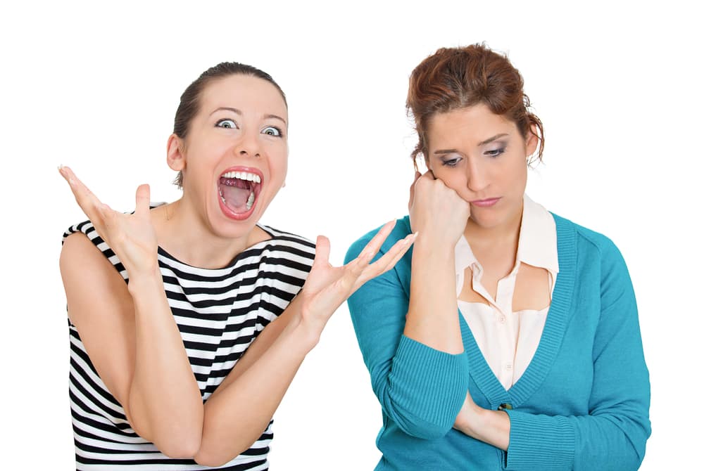 Un incidente tipo sorpresa puede desconcertarte y provocar en ti reacciones negativas frente a una persona muy conflictiva. No le hagas caso porque tú serías el más perjudicado.
<br>En el Mes del Dragón tu 
<b>biorritmo emocional</b> es alto y se acentúa tu compatibilidad amorosa con el 
<b>Dragón</b>.