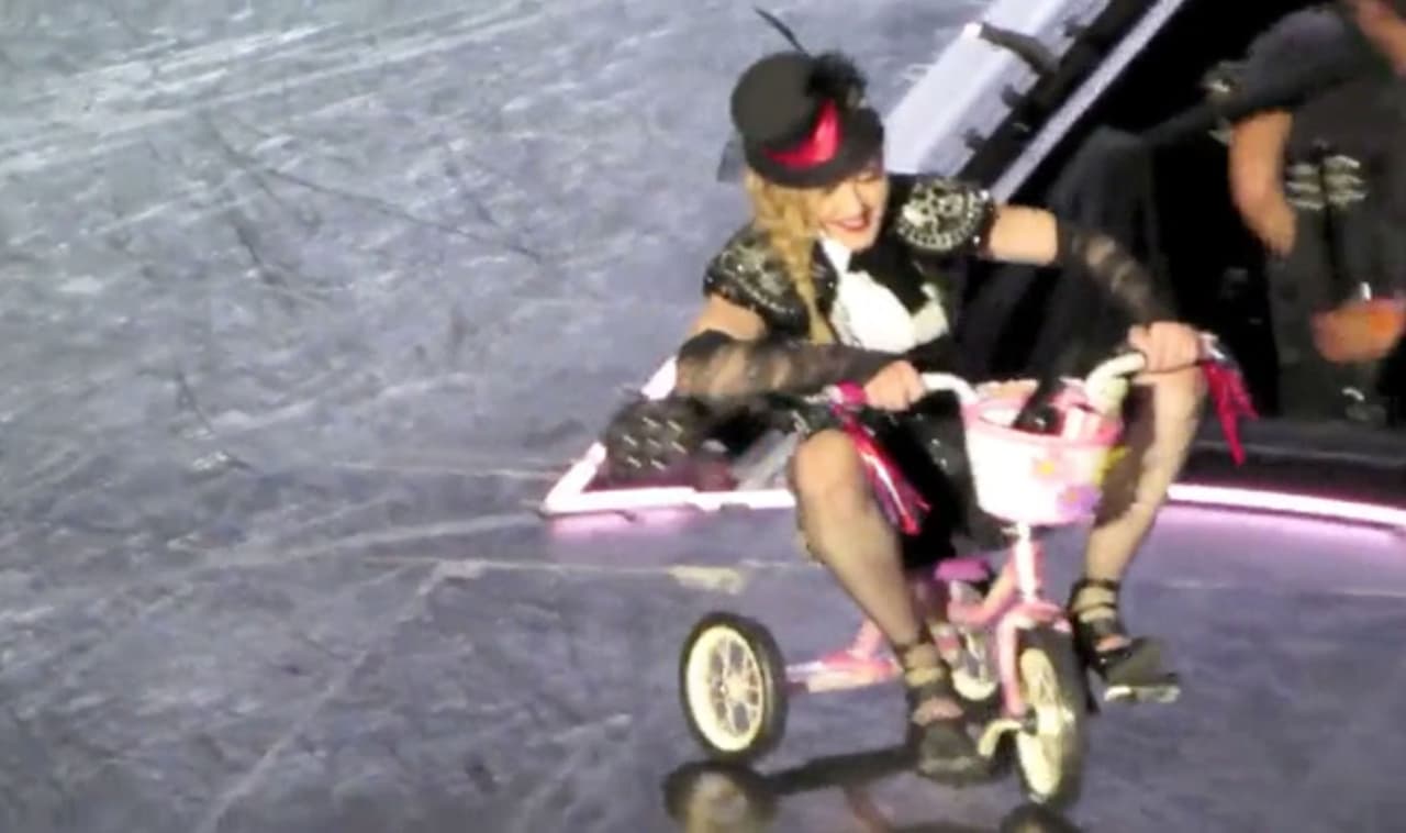 Ella dice que todo es parte del show, pero los fans ha opinado lo contrario....