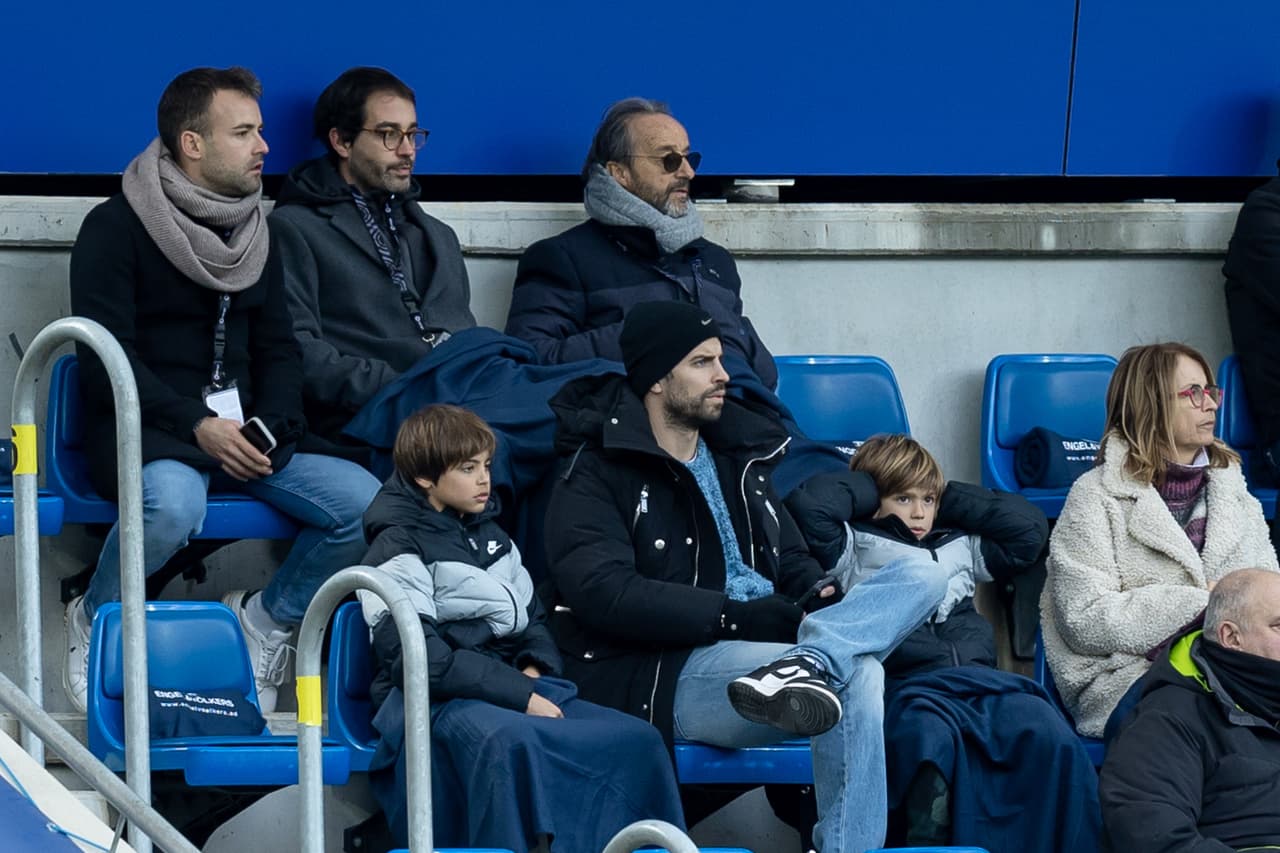 <b><a href="https://www.univision.com/famosos/shakira-pique-clara-chia-marti-beso-copa-davis" target="_blank">Clara Chía Marti</a></b>
<a href="https://www.univision.com/famosos/shakira-pique-clara-chia-marti-beso-copa-davis" target="_blank">,</a> la joven de 23 años con quien el catalán mantiene una relación amorosa, no fue vista con los chicos. 
<br>