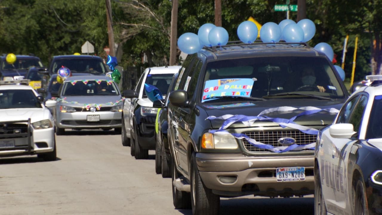 El desfile duro empezó a las 10:30 a.m.
<br>