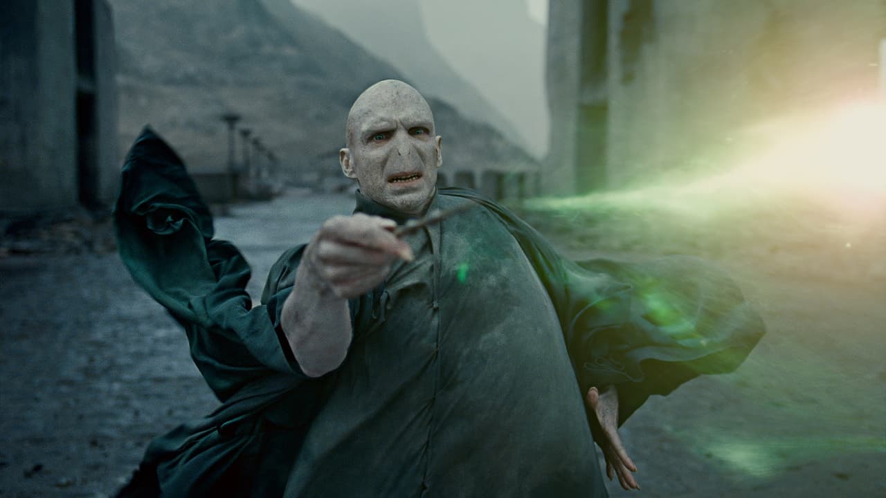 Ralph Fiennes como Lord Voldemort.