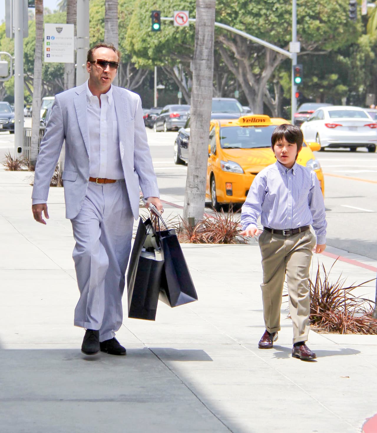 ¿Crees que ambos lucen bien vestidos así?