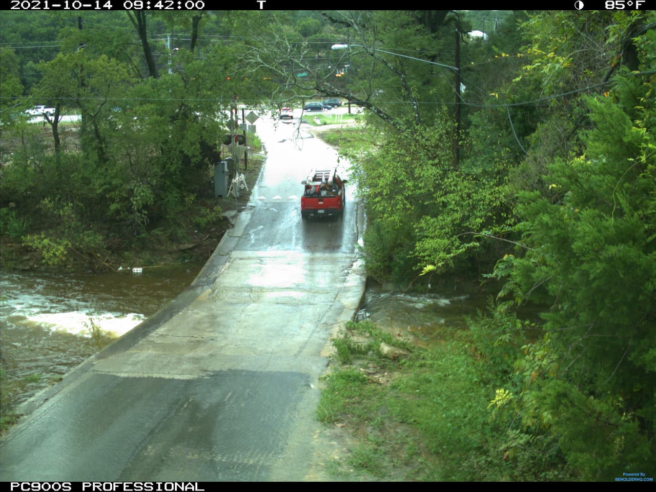 Calle Old Caves at Williamson Creek localizada a el sur oeste de Austin.