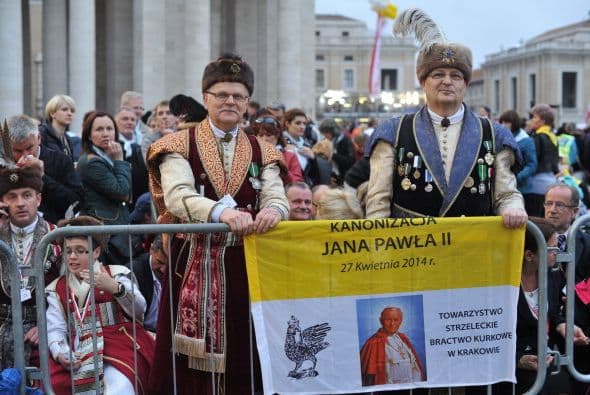 Y en medio de una larga espera.