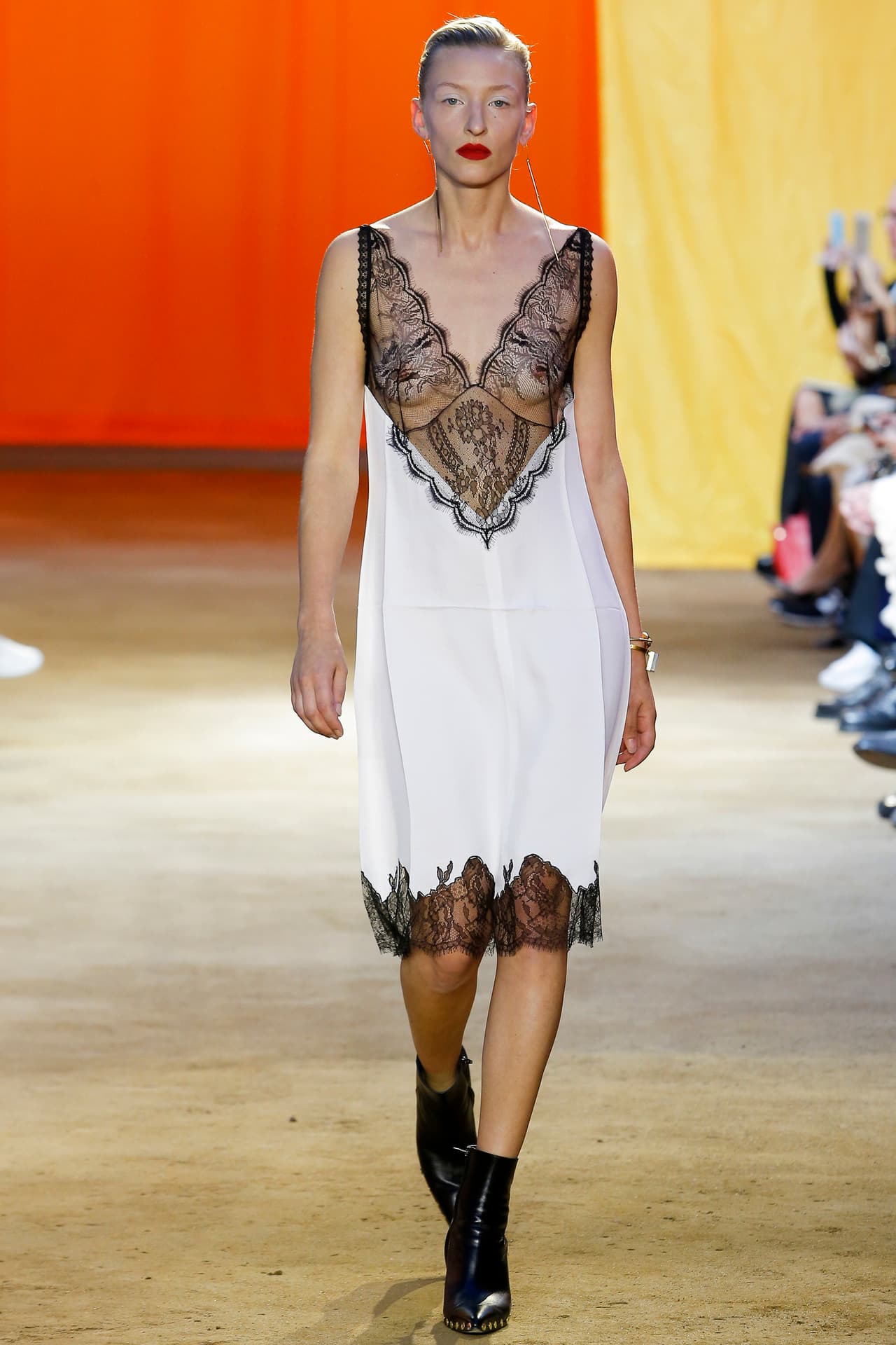 Slip dress de encaje de Céline