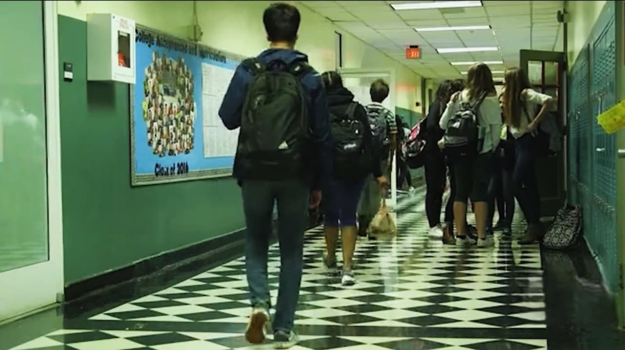 Texas avanza contra abuso escolar, pero expertos piden más cambios