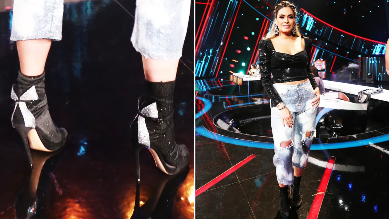 Durante gran parte del programa, pensamos que había acompañado el look con unos botines negros. Sin embargo, casi al final descubrimos el truco.