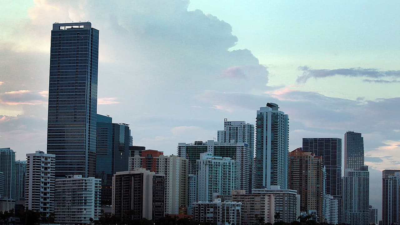 A Miami le espera un martes con cielos parcialmente nublados y posibilidad de chubascos