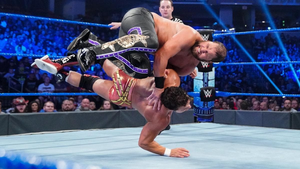 Mohamed Fahim, Marcos Gomes, Faisal Kurdi, Edgar Lopez, Hussain Aldagal, Rocky (Yifeng), Kassius Ohno, Curtis Axel y Rachael Evans, acompañan el grupo de luchadores que, por ahora, no forman parte de la WWE.