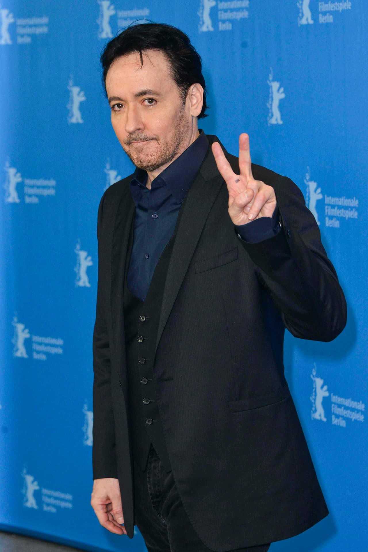 Después de su rompimiento con José Ángel Llamas, se rumoró que Spanic fue vista besándose en República Dominicana con el actor John Cusack. Más tarde ella dijo que eran amigos y se estaban conociendo.