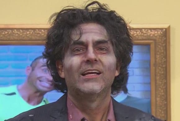 El maquillaje y el peinado de Raúl Araiza lo hacen ver como un científico loco. Hay mil y una ideas de maquillajes padrísimos para la celebración del Halloween.