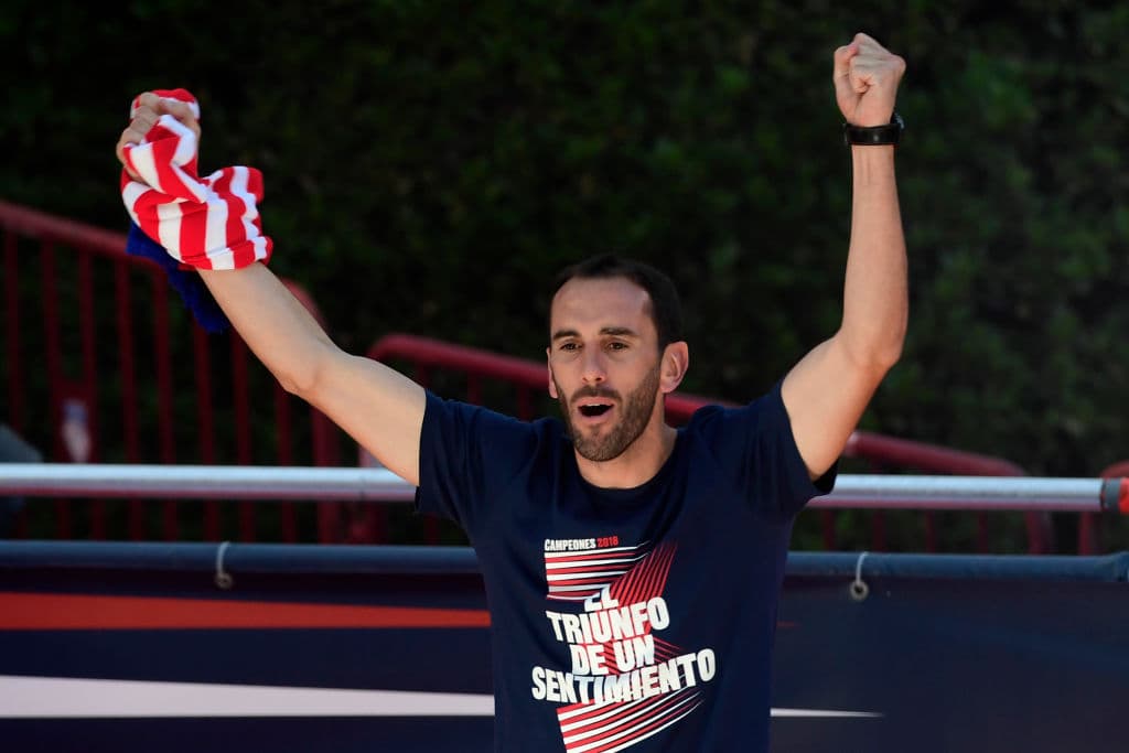 El uruguayo Diego Godín es uno de los objetivos de Juventus, que empezará a mover sus contactos con Atlético de Madrid para contar con el defensa central.