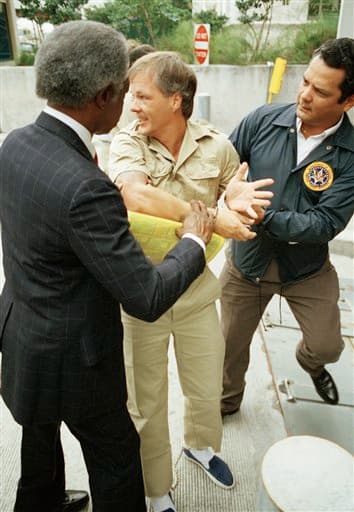 El "asesino de prostitutas" se hospedó en el hotel Cecil en 1991 año en el que cometió los asesinatos. El criminal escapó de Los Ángeles y fue detenido en Miami y luego extraditado a su natal Australia, donde se suicidó el mismo día que fue condenado.