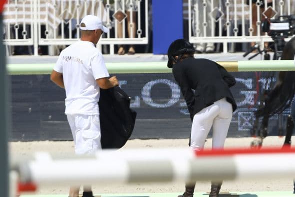 Luego de calmarse tras el accidente, logró ponerse de pie.