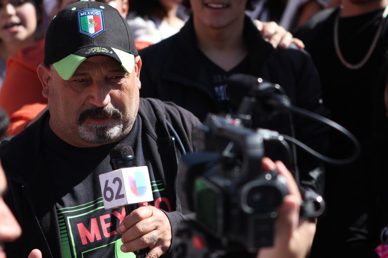 La colorida y concurrida manifestación de respaldo a los inmigrantes en Austin contó con la participación de personas de varias nacionalidades y diversas comunidades.