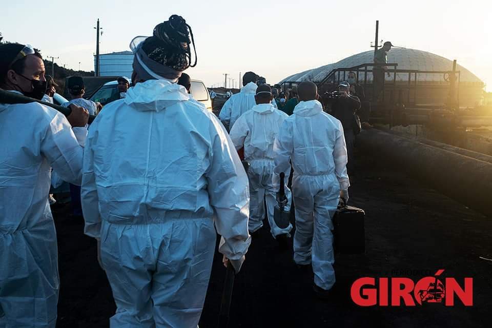 Este sábado
<a href="https://www.univision.com/local/miami-wltv/cuba-restos-cuatro-desaparecidos-hallados-zona-incendio-matanzas" target="_blank">identificaron los restos de cuatro personas</a> y no saben cuando terminarán las labores de rescate.