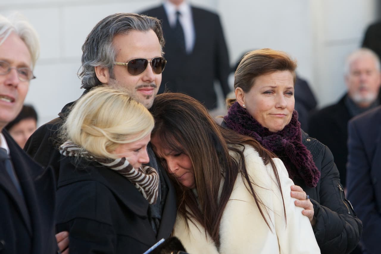 Behn, de 47 años, se suicidó en Navidad, pocas horas después de que la familia real noruega acudiera a la misa tradicional que celebran en esa fecha.
<br>