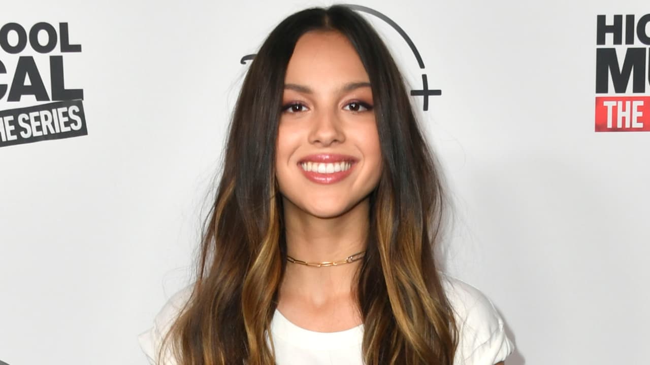 Olivia Rodrigo lanza su primer álbum y sus admiradores la convierten en tendencia en redes