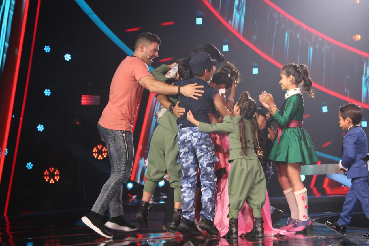 Los Pequeños Gigantes se sumaron al PG Dura Challenge de Daddy Yankee y en la octava edición del programa vimos a los cuatro escuadrones cumplir el reto viral.