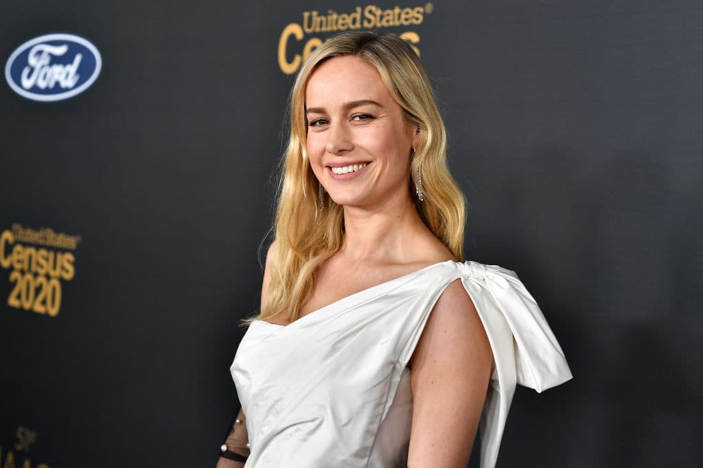 El éxito de Brie Larson no se limita a Marvel, ya que en el 2015 protagonizó 'Room', película que le valió un Premio Oscar, un Golden Globe y un BAFTA como Mejor Actriz. También fue parte del elenco de 'Kong: Skull Island' (2017) y fue la directora, protagonista y productora de 'Unicorn Store' (2017). Fuera del MCU, su película más reciente fue 'Just Mercy', donde compartió créditos con Michael B. Jordan.
<br>