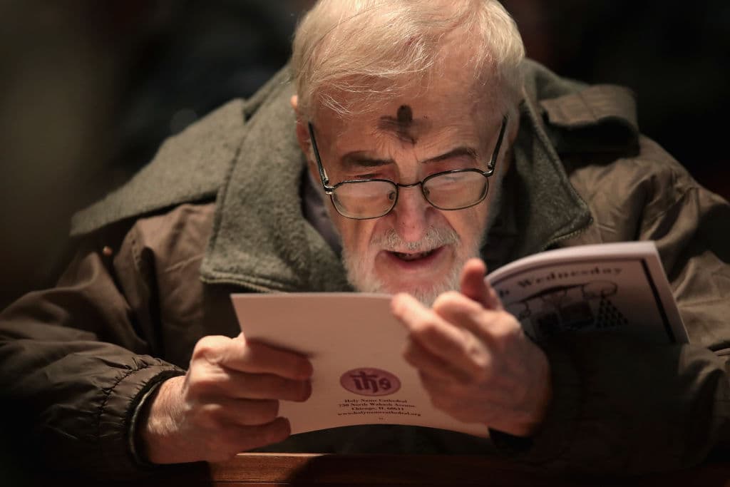 Este recordatorio de que la vida es muy frágil y que siempre estamos próximos a la muerte pretende que los fieles hagan su reconocimiento de la necesidad de comportarse como buenos cristianos para así ser merecedores de entrar al reino de los Cielos y vivir en la eternidad junto a su Dios.