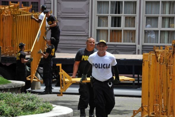 El ministro de Seguridad, Mario Zamora, explicó a periodistas que el operativo especial se mantendrá por 22 horas, hasta que Obama salga de Costa Rica, el sábado alrededor de las 12:00 hora local (18:00 GMT).