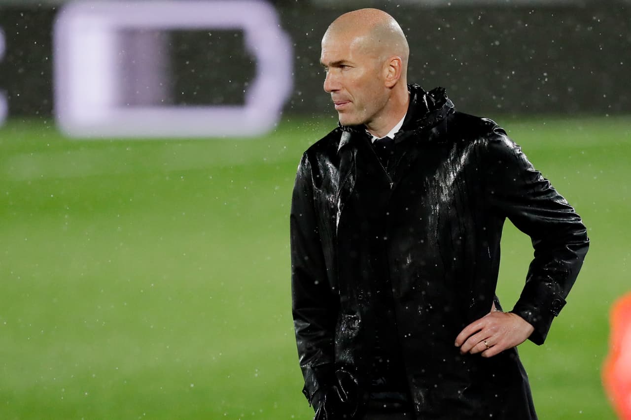 Zidane niega que haya dicho a sus jugadores que se va del Real Madrid

