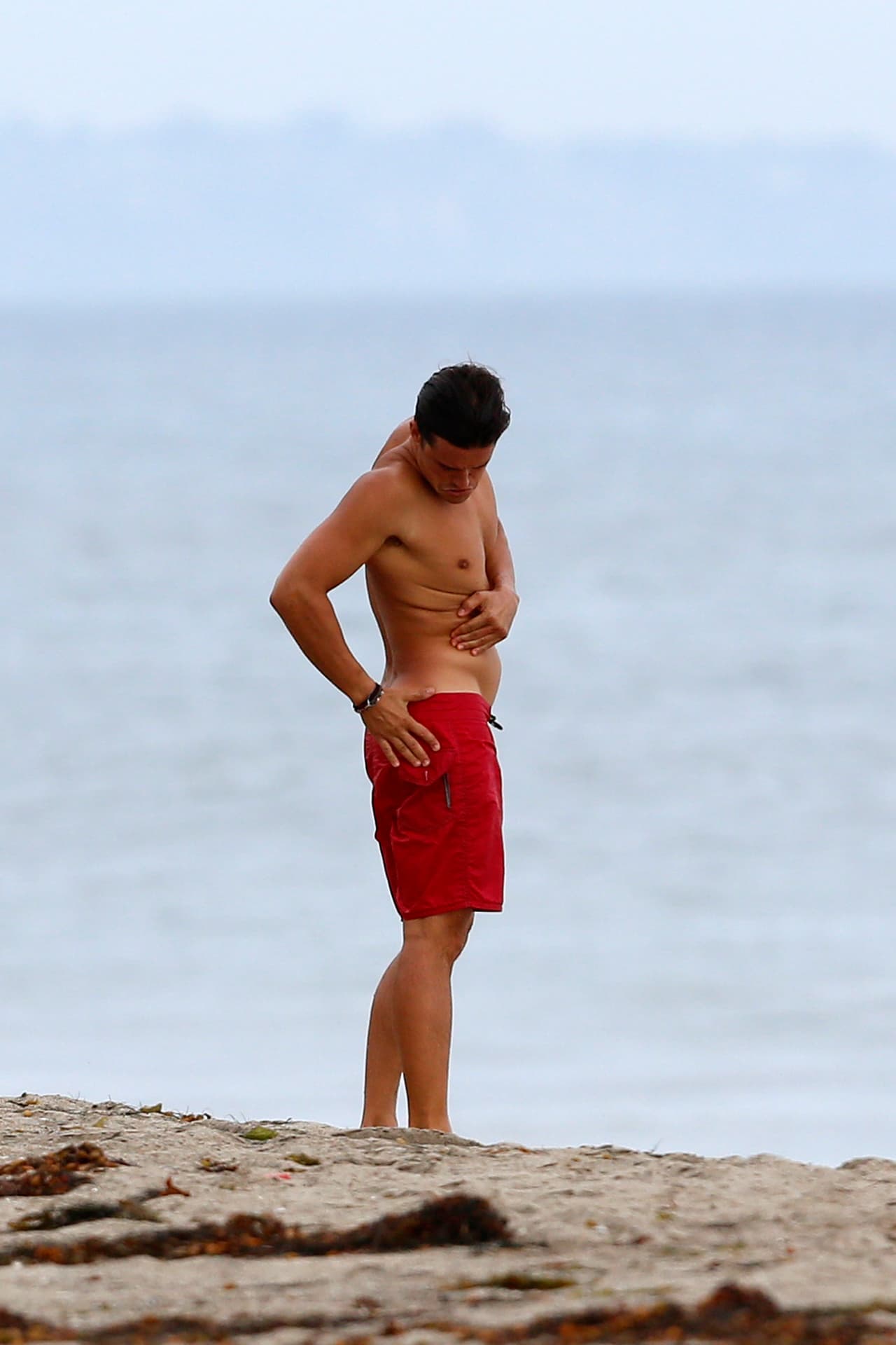 ¿Checando el bronceado o algo le picó?