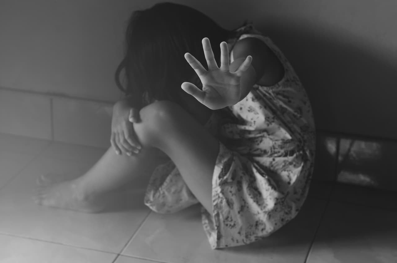 <b>Aumento de sentencias para trata de menores y tráfico sexual (SB 14): </b>Esta ley aumenta las sentencias de prisión para aquellos condenados por trata de menores con fines de prostitución en California. También impone penas más severas y mejoras en las sentencias para los condenados por tráfico sexual. 
<a href="https://leginfo.legislature.ca.gov/faces/billNavClient.xhtml?bill_id=202320240SB14">Más información de la ley SB 14.</a>