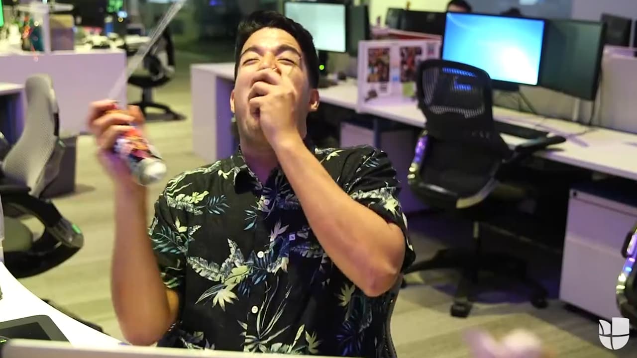 Aquí te contamos algunas tradiciones hispanas para Año Nuevo (todas a la vez pueden ser muy agotadoras)