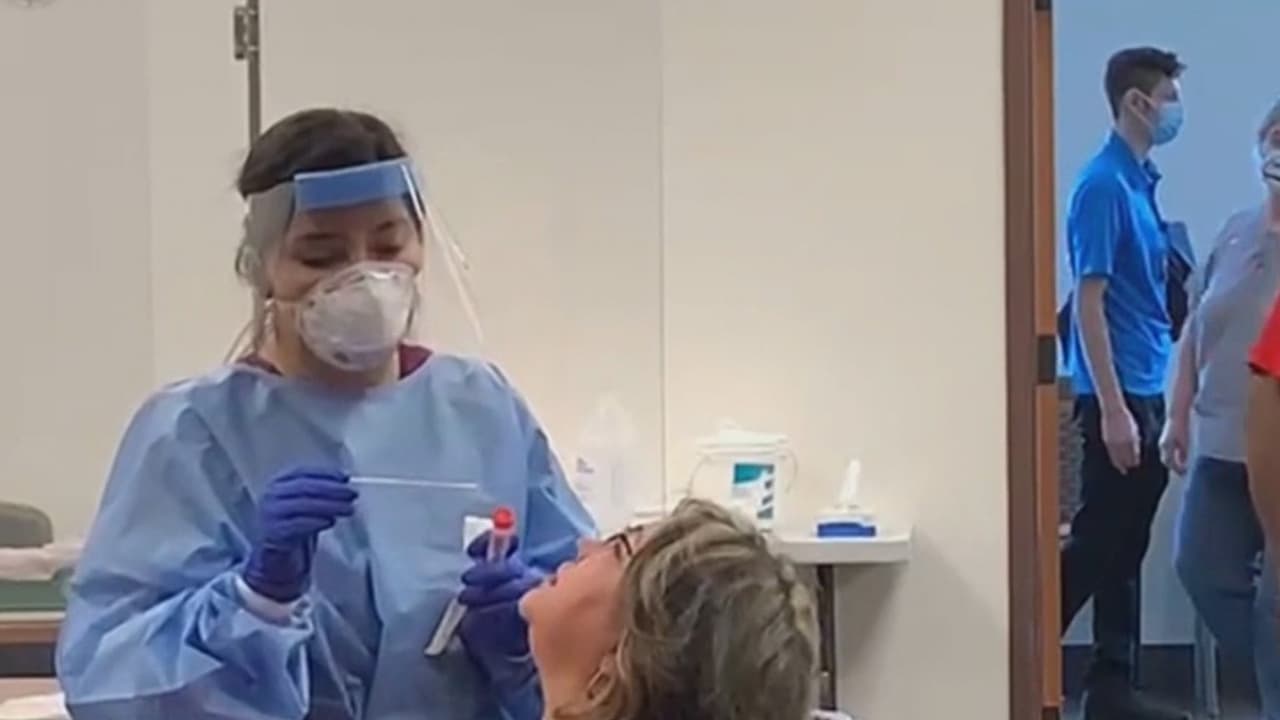 Pruebas de coronavirus gratuitas para los trabajadores de casilla de votación en el condado Bexar