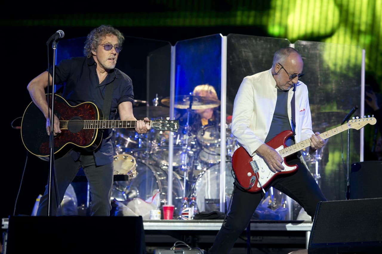 La banda The Who tocó en el estadio en 1982 y sorprendentemente los teloneros fueron Joan Jett & Te Blackhearts y los B-52’s, quienes fueron abucheados hasta que salieron del escenario.