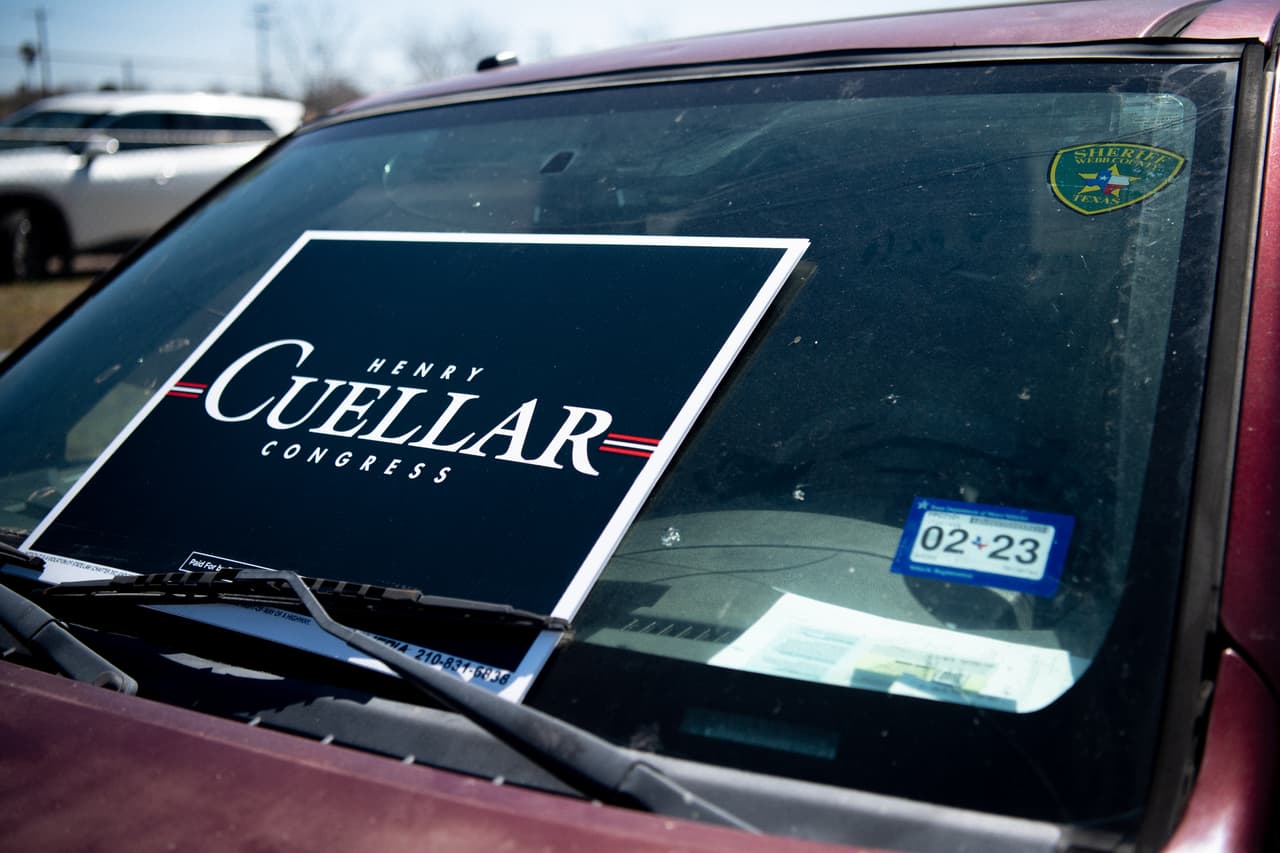 Ocurrió el 3 de octubre alrededor de las 9:30 de la noche en K Street y New Jersey Ave SE en Navy Yard, a unas dos cuadras del Capitolio. El vehículo fue recuperado poco después.