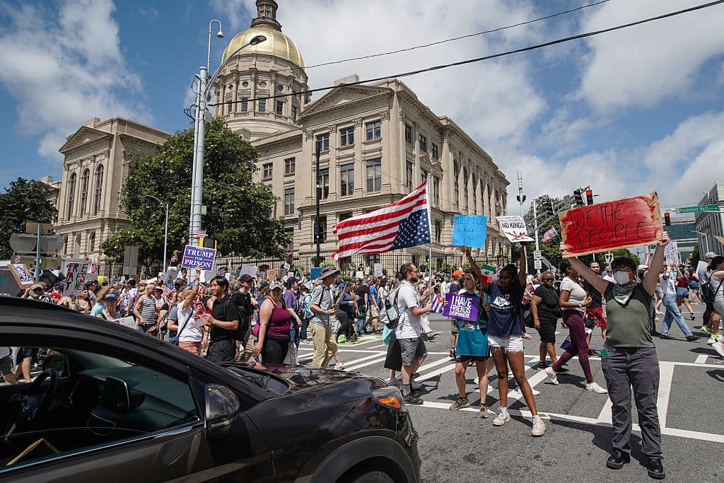 Las protestas “No Kings” ocurrieron en cerca de 
<b>2 mil ciudades en EE.UU.</b>