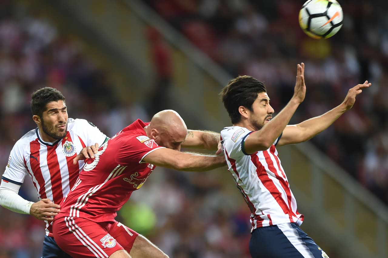 En medio de la lucha, ninguno pudo concretar su idea ni de igualar ni de alargar la ventaja, respectivamente.