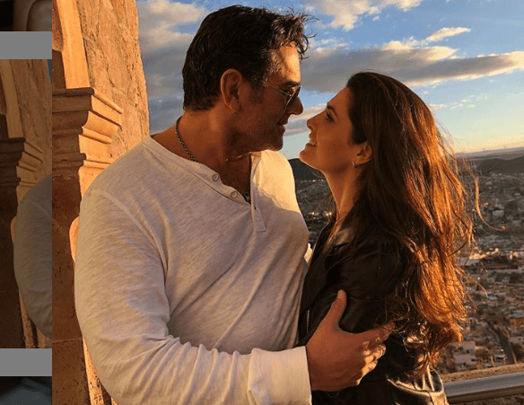 Mayrín Villanueva lleva las riendas del hogar