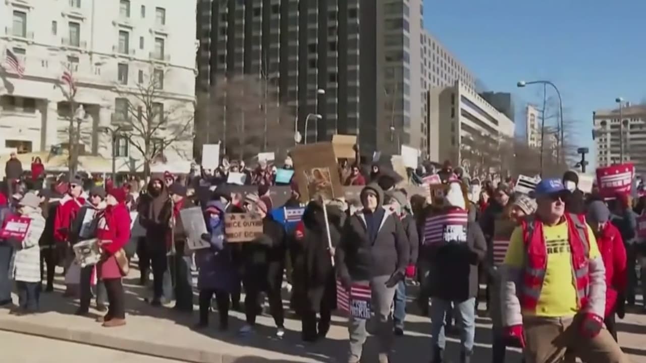 Protestan en varias ciudades por el primer año del regreso de Trump