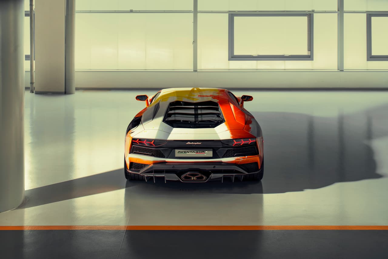 El Lamborghini Aventador S by Skyler Grey es parte del proyecto piloto "Lamborghini Sicura", lanzado en colaboración con Salesforce y destinado a proteger el auto como una obra de arte.