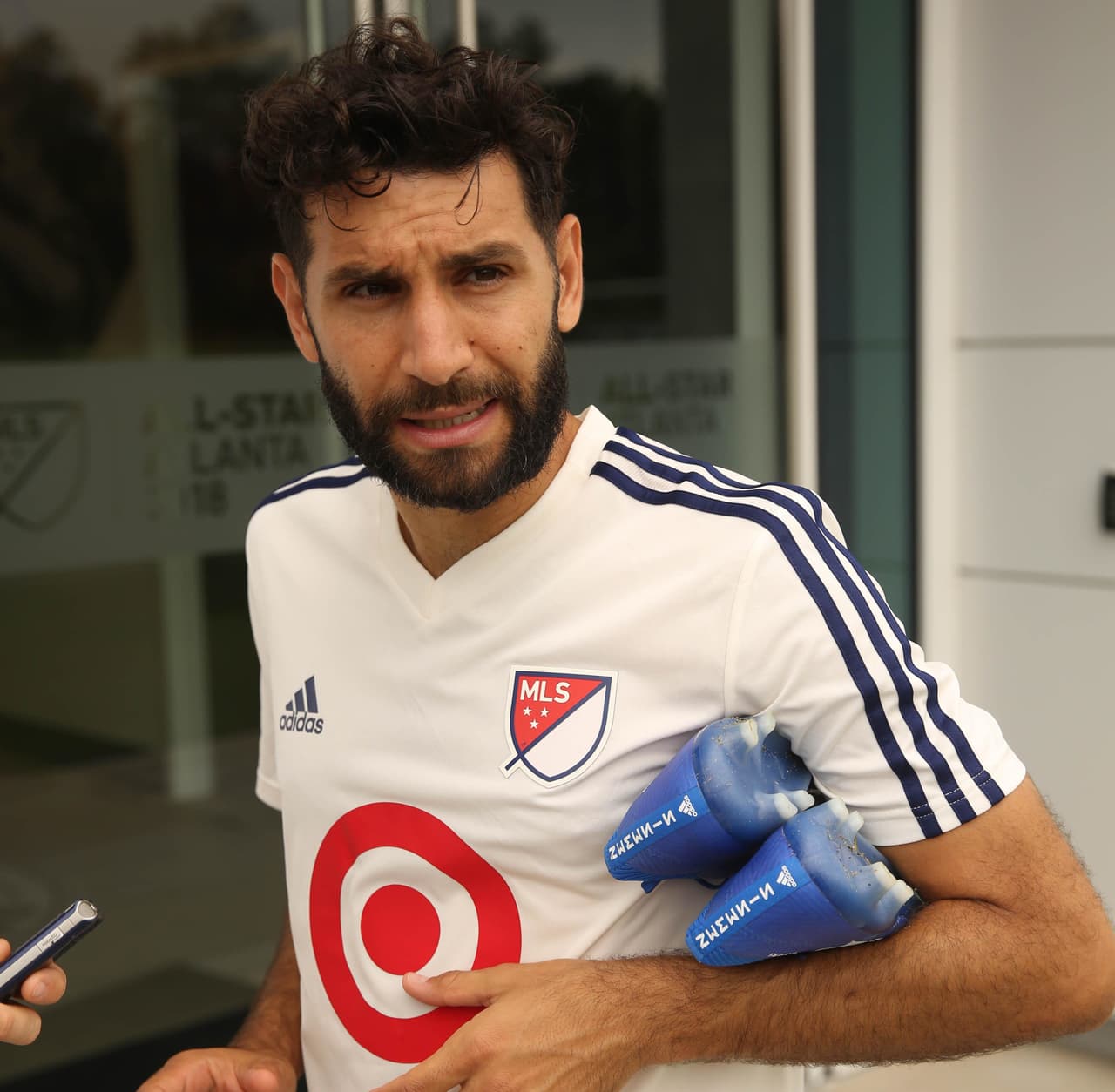 "La gente admira que Carlos Vela haya venido a esta liga a aportar su calidad", manifiesta Diego Valeri