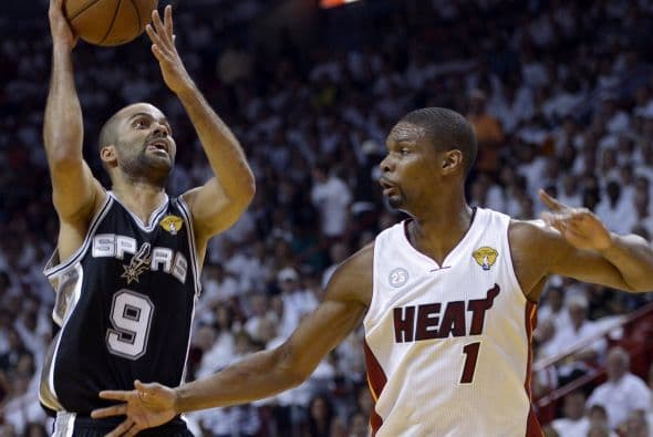 Tony Parker, héroe del juego 1, se vio limitado a 13 puntos en 14 intentos en el partido 2.