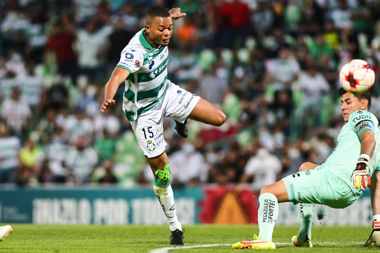 Harold Preciado hizo el 2-0 y llegó a 5 tantos en el torneo.