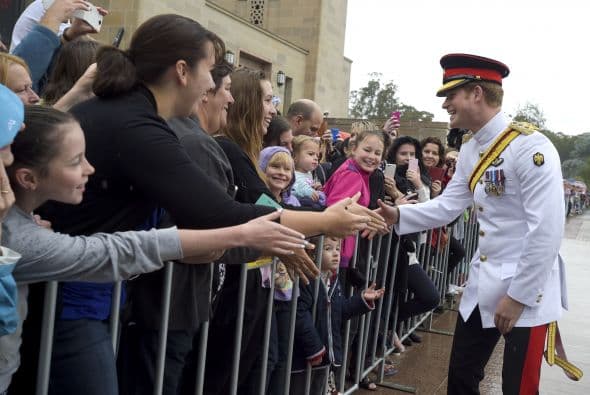 Se ha ganado el cariño de todas las personas en cada país que visita.