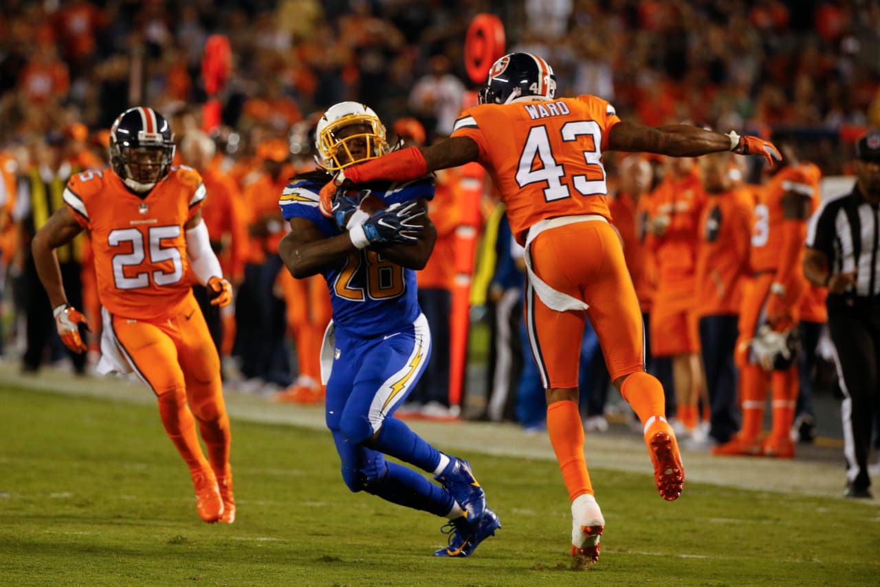 San Diego hizo lo justo para controlar a la ofensiva de Denver que no pudo contener los goles de campo de Josh Lambo y Philip Rivers y compañía lograron su segunda victoria en el Qualcomm Stadium.
