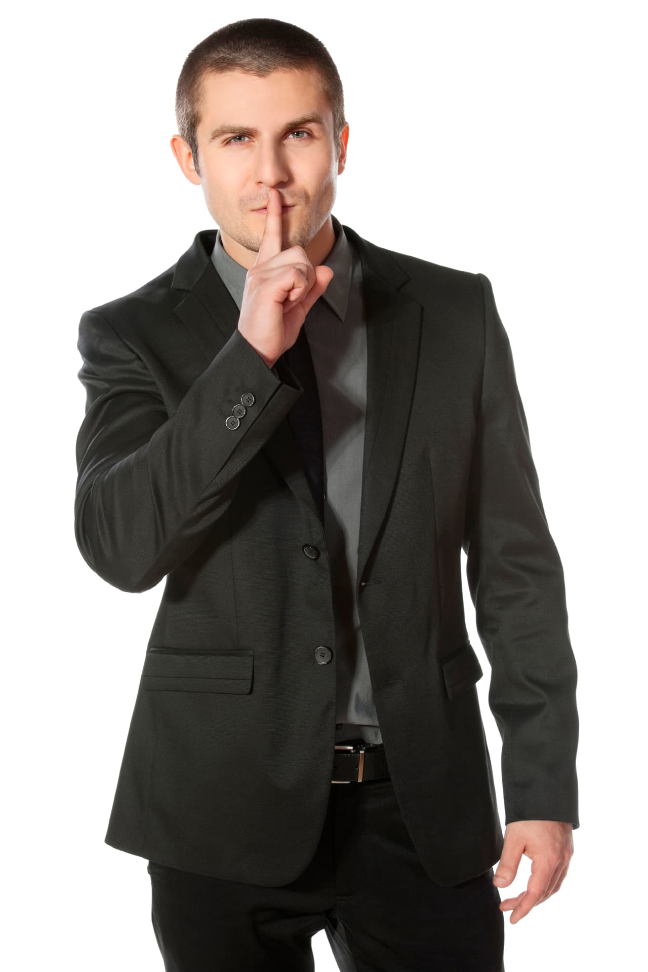 Escucharás un secreto asociado con una relación amorosa de alguien que aprecias mucho. No es conveniente divulgarlo porque podrías perder la amistad. Trata de mantenerte al margen de esa situación sentimental y no sufrirás consecuencias.