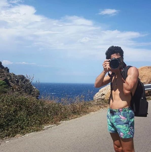 También es un amante de la fotografía.
<br>